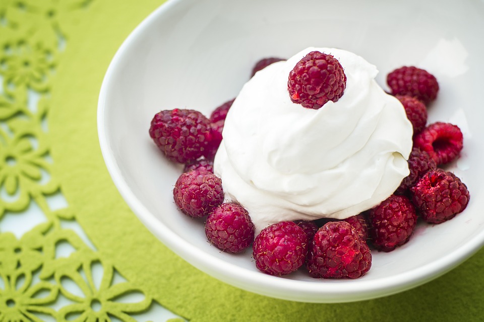 Delicious Coconut Whipped Cream – Dairy-free and Vegan