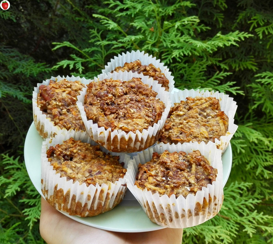Vegan carrot and apple muffins